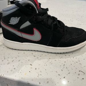 Air Jordan 1 Mid PS 'Black Particle Grey' size 6Y
